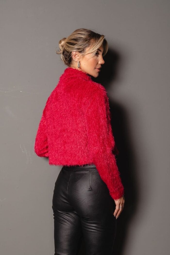 Blusa Curta Gola Alta